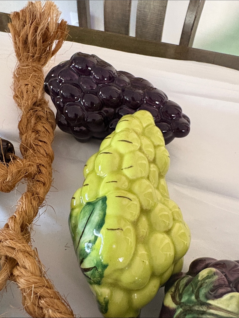 Ceramic Tuscan Italy Hanging Grape Cluster On Jute Cord Wall Hanging Decor 3D - Picture 5 of 8